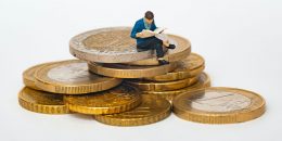 Изучение возможностей краткосрочного инвестирования для российских инвесторов в 2023 году